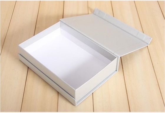 Biancheria intima di S della copertura superiore del coperchio magnetico creativo di libro di Grey Cardboard For Men chiuso del contenitore '